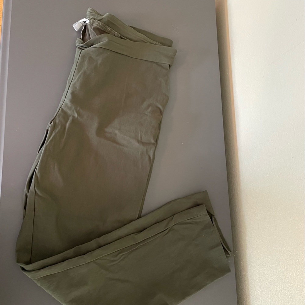 Pull on Skinny Ankle pants